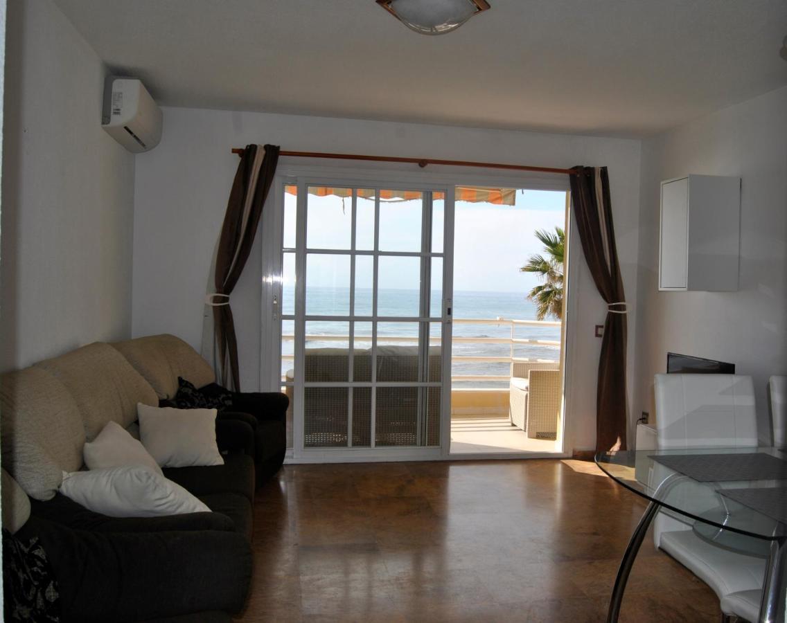 Apartamento Frente Al Mar,Primera Linea De Playa Rincon de la Victoria Exterior photo