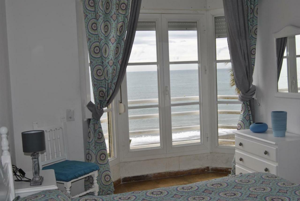 Apartamento Frente Al Mar,Primera Linea De Playa Rincon de la Victoria Exterior photo